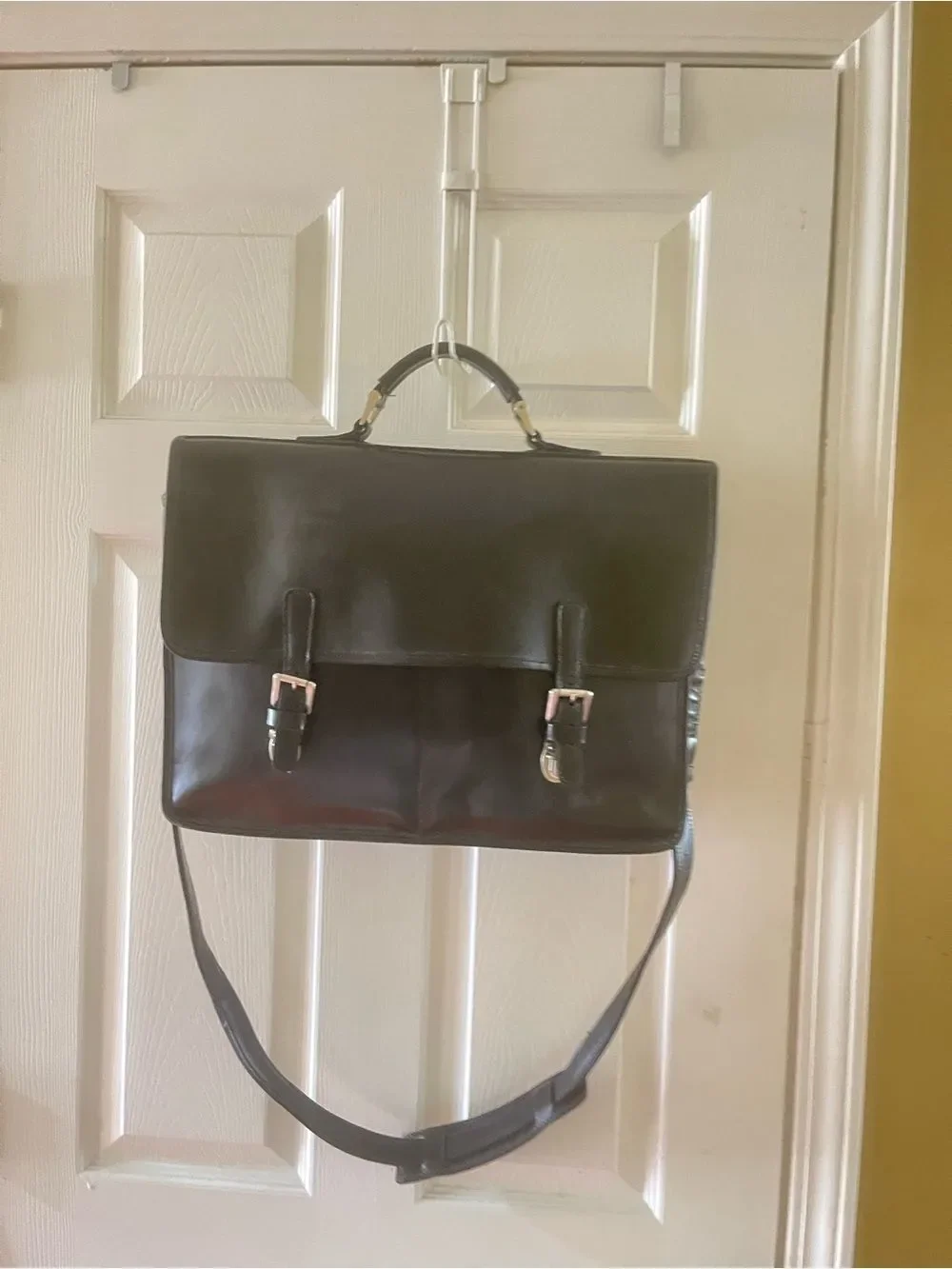 Vintage ROOTS Canada Black Leather Briefcase Shoulder Bag - Men
